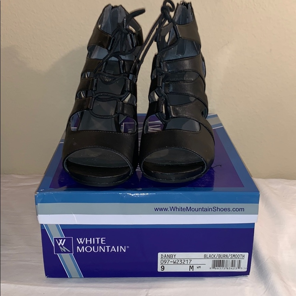 White Mountain Shoes